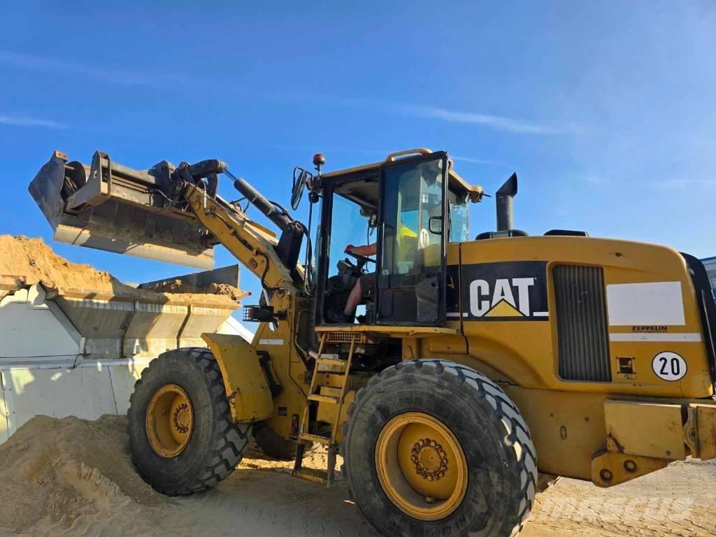 CAT 924 G Kolesni nakladalci