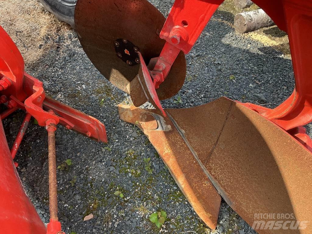 Kuhn Vari-Master 123 Obračalni plugi