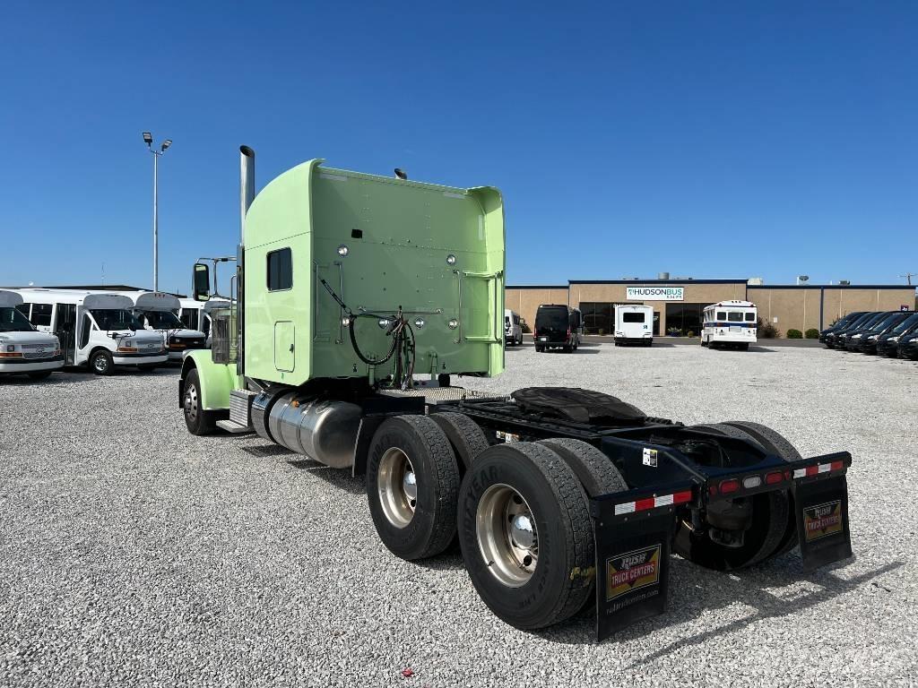 Peterbilt 389 Vlačilci