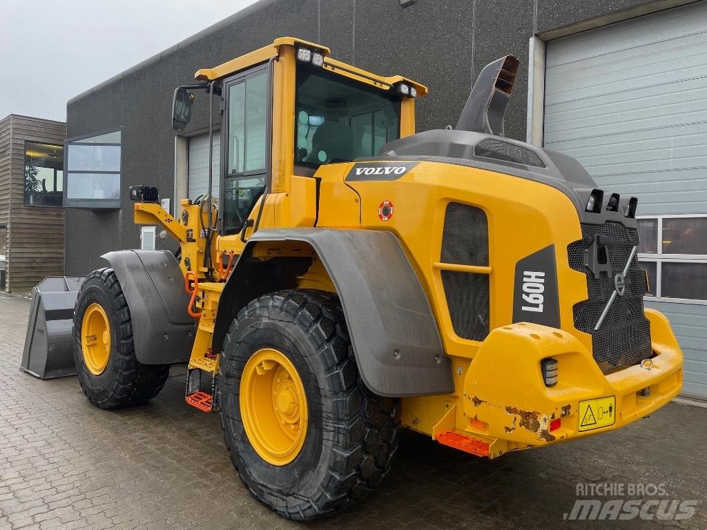 Volvo L60H Kolesni nakladalci