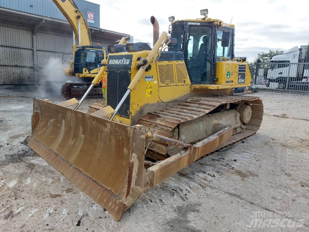Komatsu D65PX-18 Buldožerji goseničarji