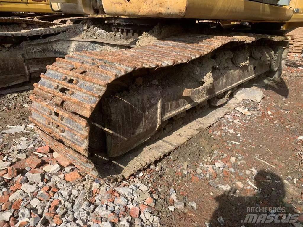 CAT 323D2 Bagri goseničarji