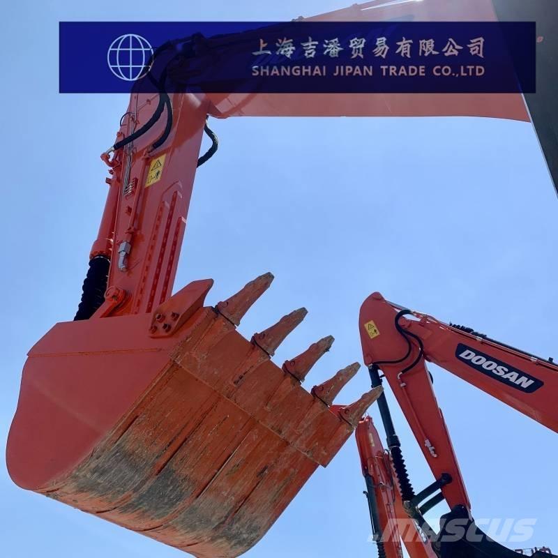 Doosan DX 300 Bagri goseničarji