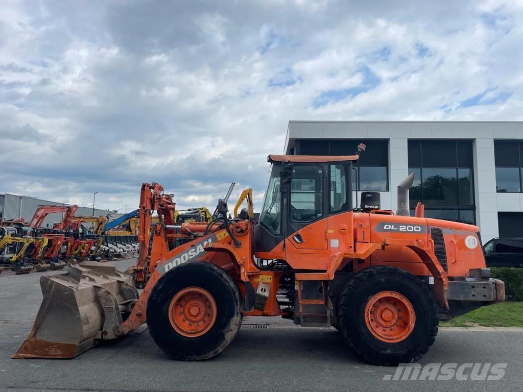 Doosan DL200-3 | A/C Kolesni nakladalci