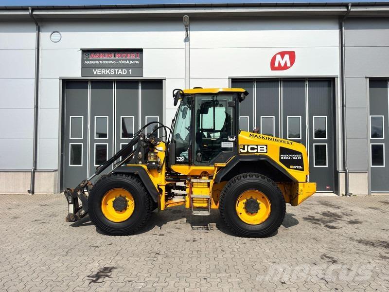 JCB 413 2.800h Kolesni nakladalci