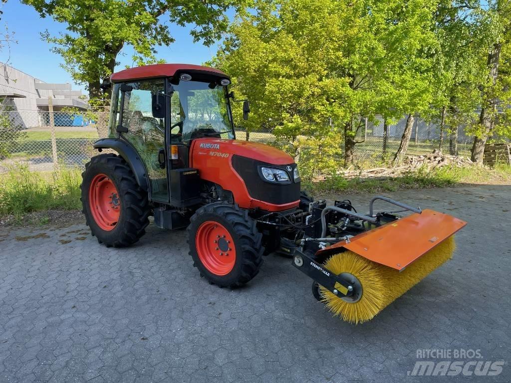 Kubota M 7040 Traktorji