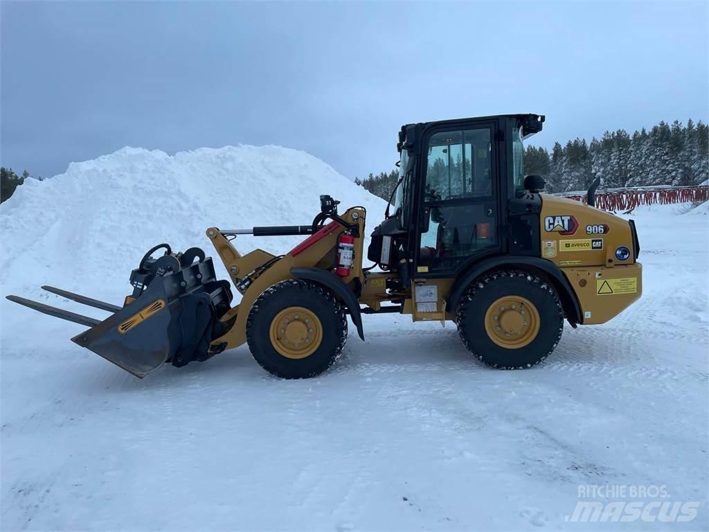 CAT 906 High Spec Kolesni nakladalci