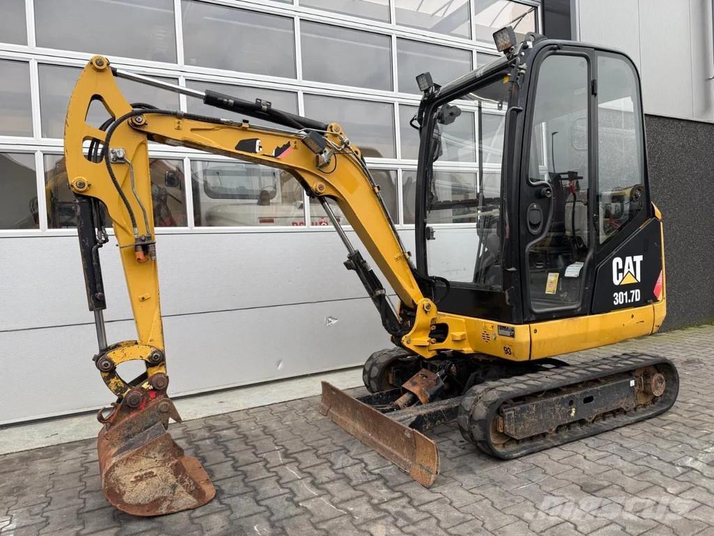 CAT 301.7D Mini bagri <7t