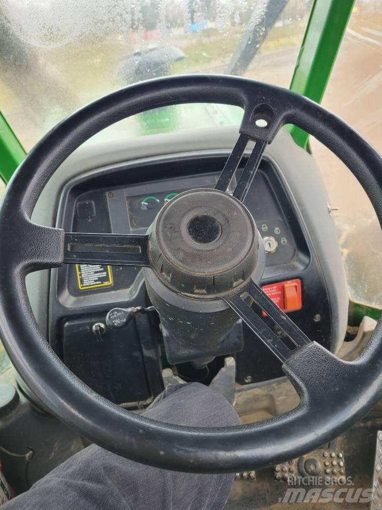 John Deere 748 H Skiderji