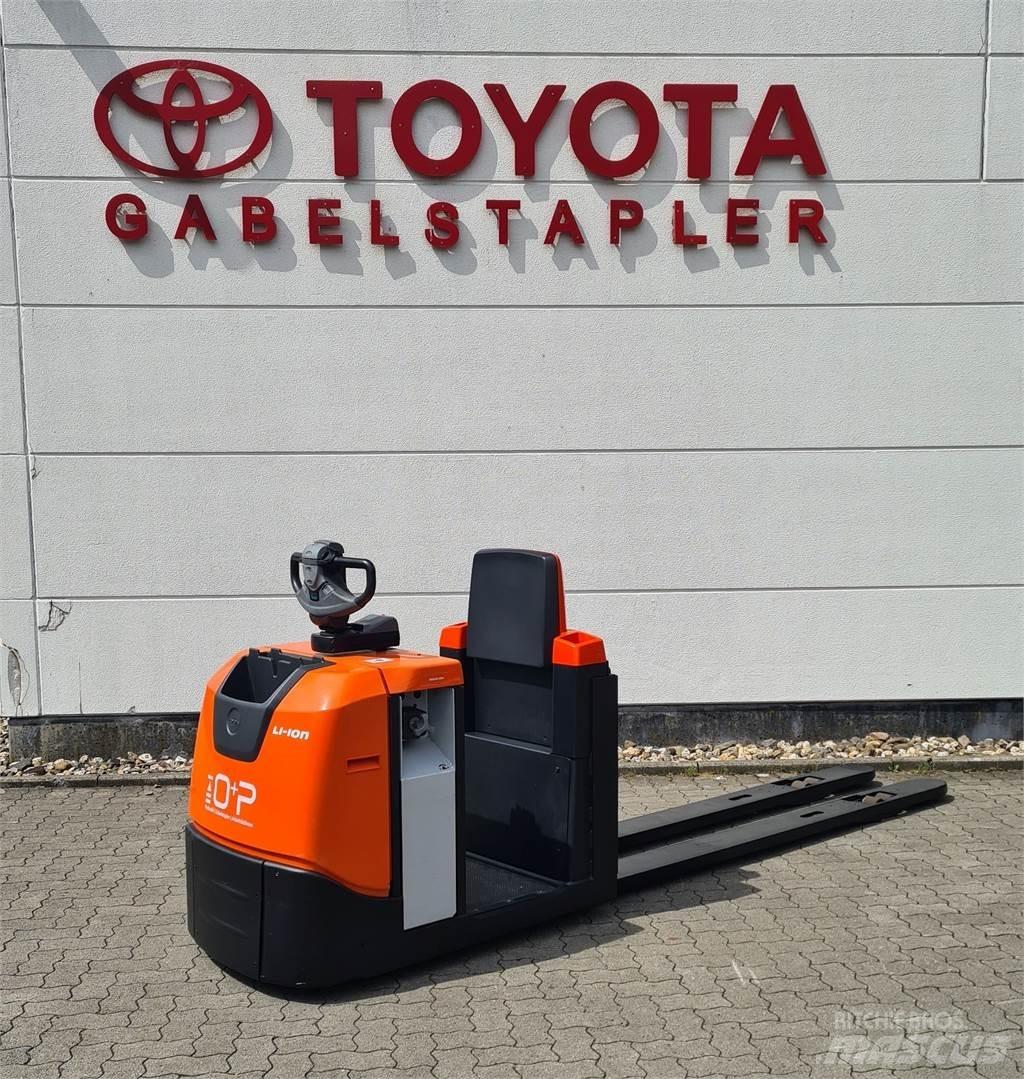 Toyota OSE 250 Nizko dvižni komisionirni viličar