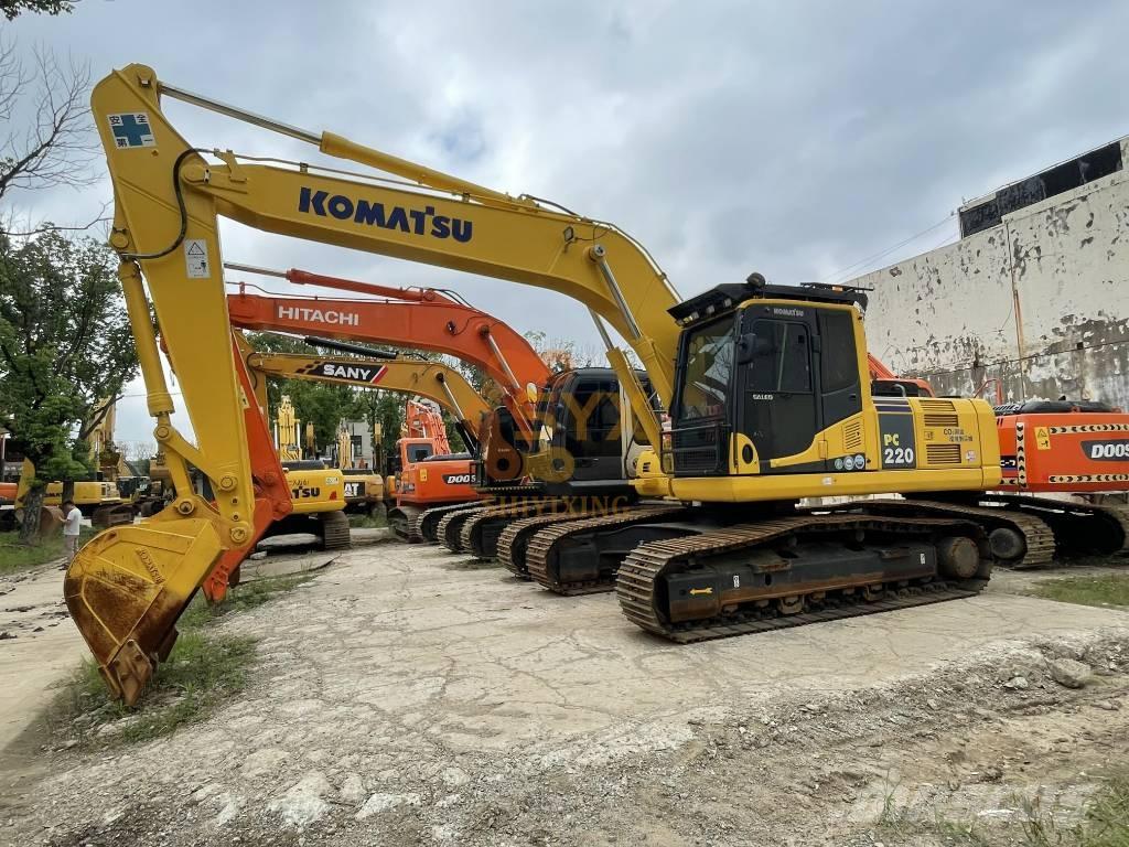 Komatsu PC 220-8 Bagri goseničarji