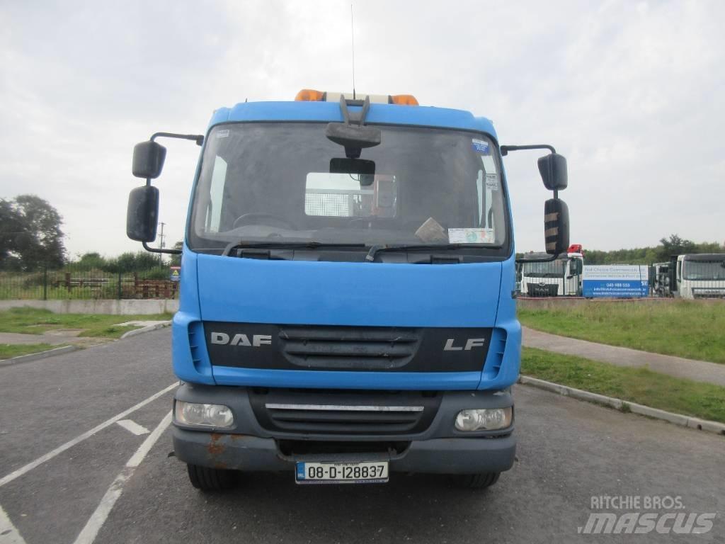 DAF 55.220 Tovornjaki z žerjavom