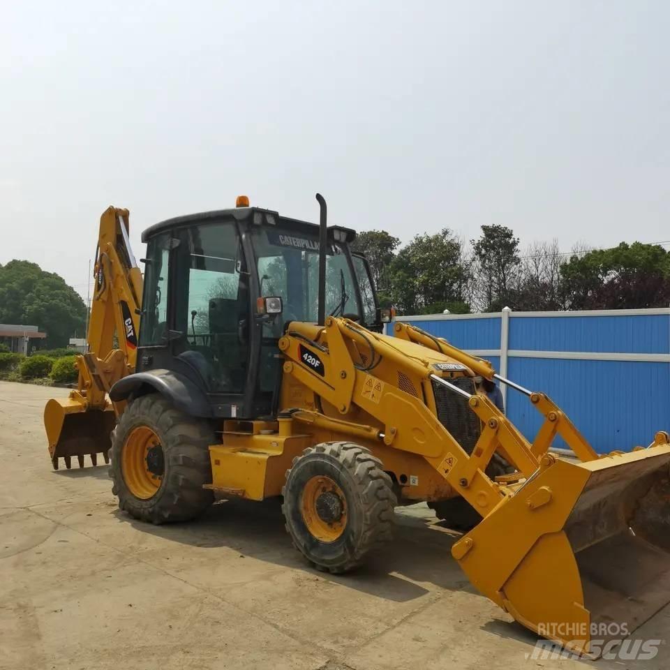 CAT 420 F Rovokopači