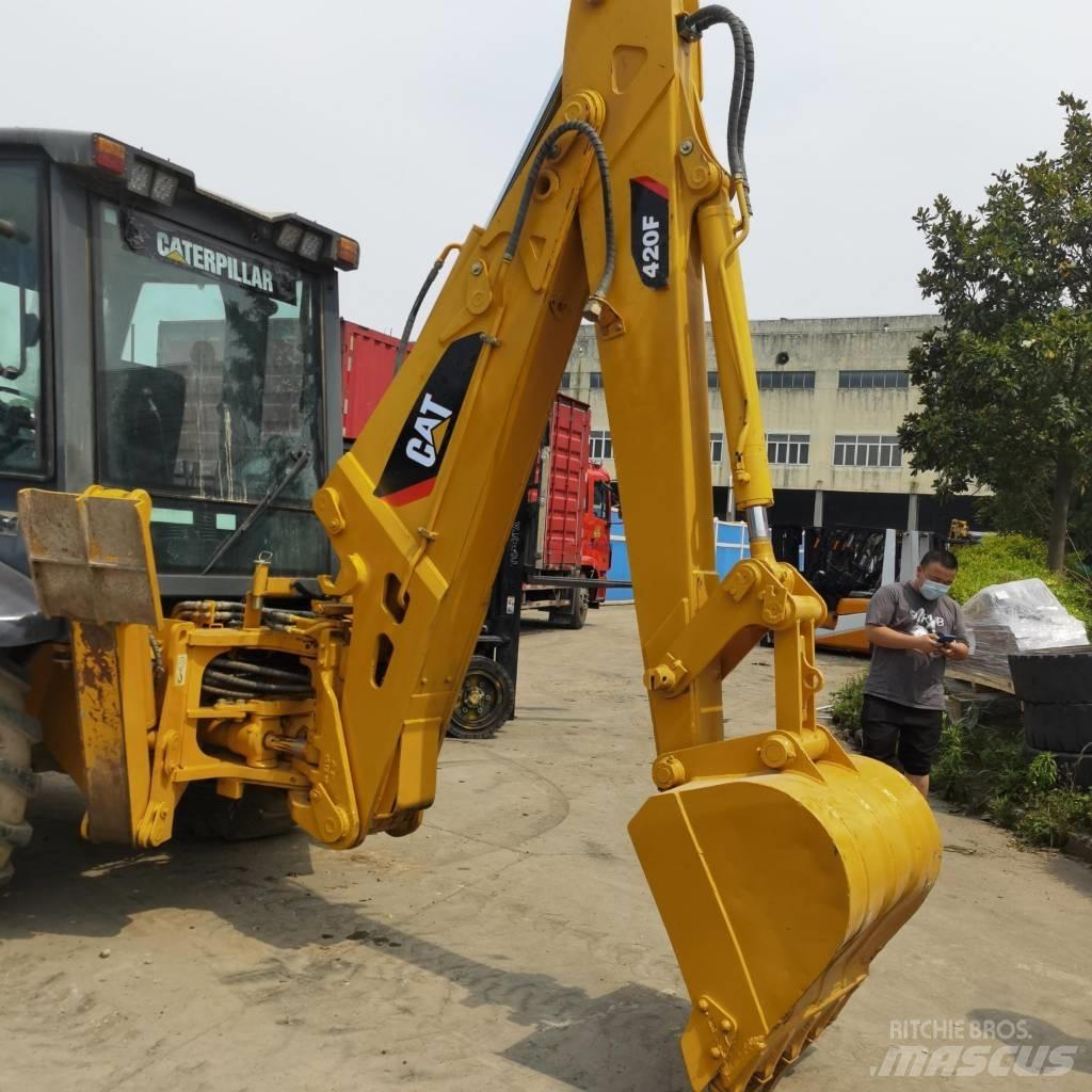 CAT 420 F Rovokopači
