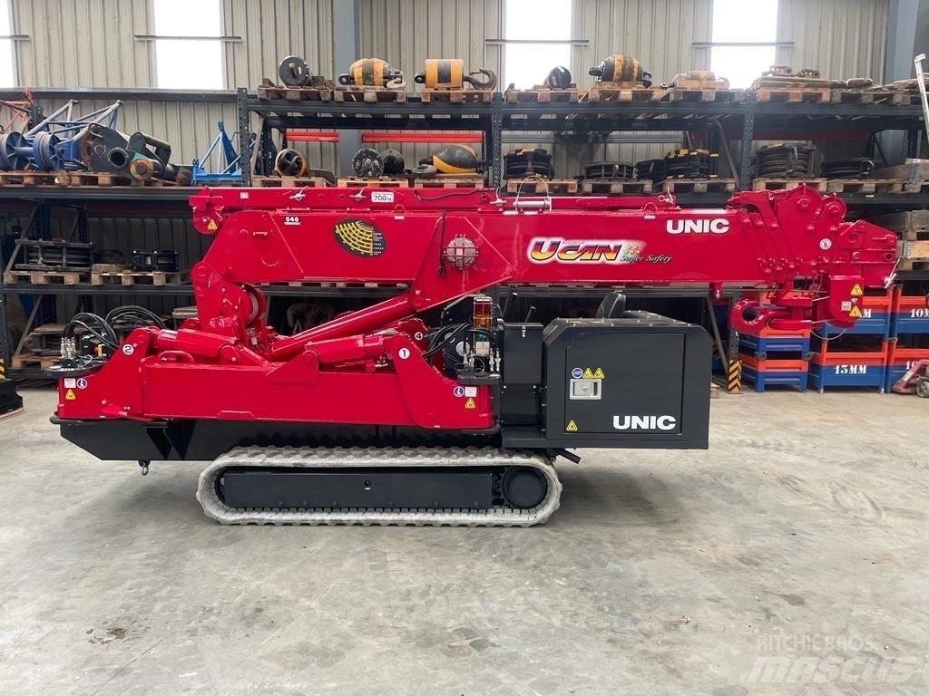Unic URW 546 Dvigala na gosenicah