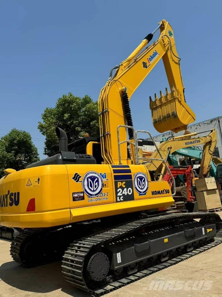 Komatsu PC 240 Bagri goseničarji