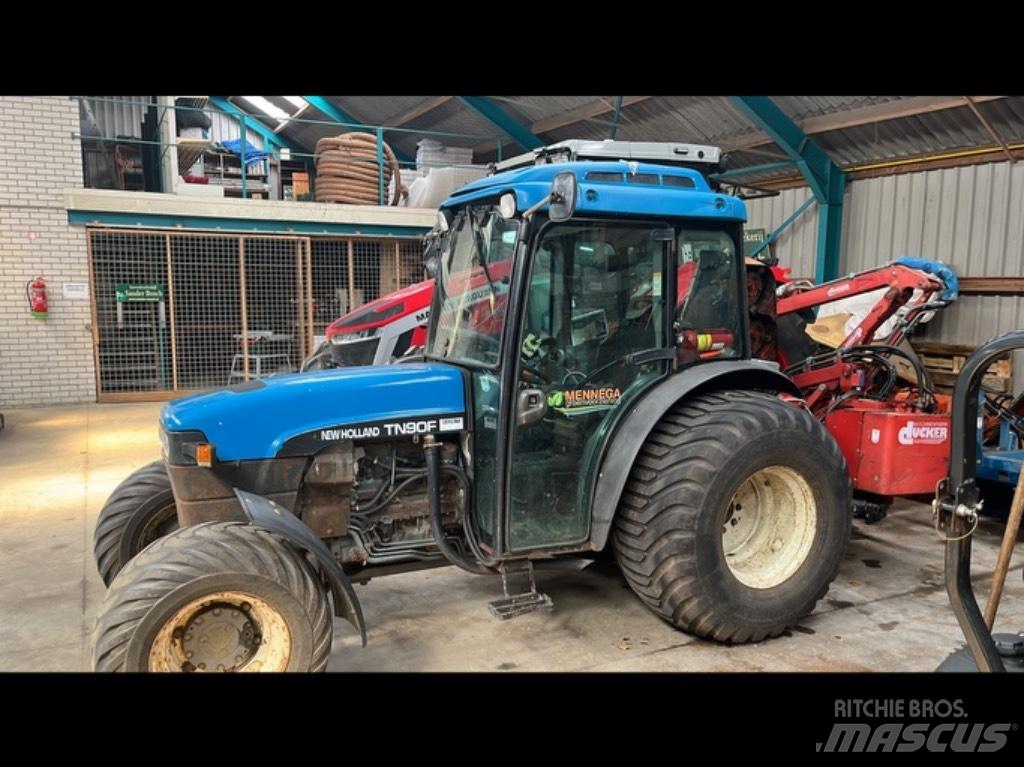 New Holland TN 90 F Traktorji