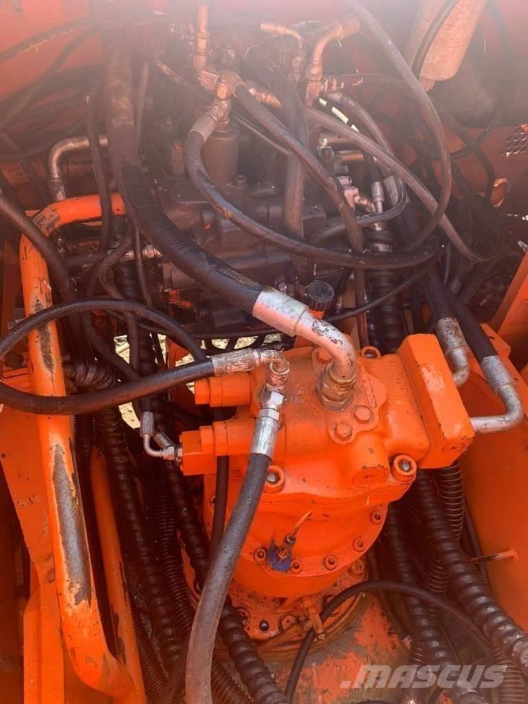 Doosan DH 220 Bagri goseničarji