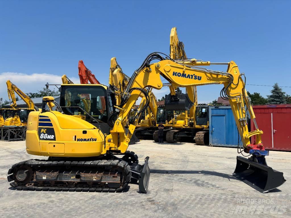 Komatsu PC88MR-10 Midi bagri 7t – 12t