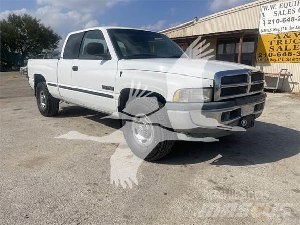 Dodge 2500SLT Drugo