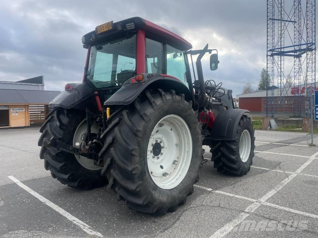 Valtra T 131 Traktorji