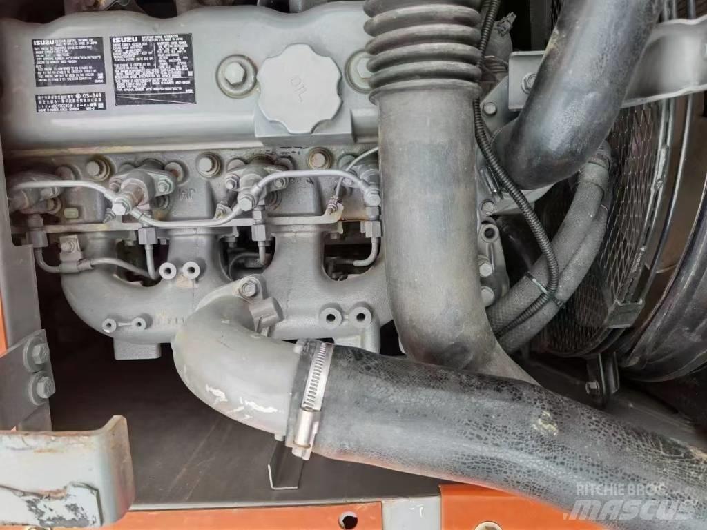 Hitachi 120 Bagri goseničarji