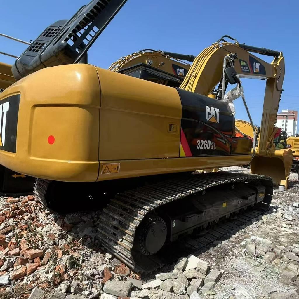 CAT 326D2L Bagri goseničarji