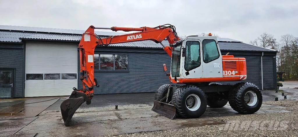 Atlas 1304 Bagri na kolesih