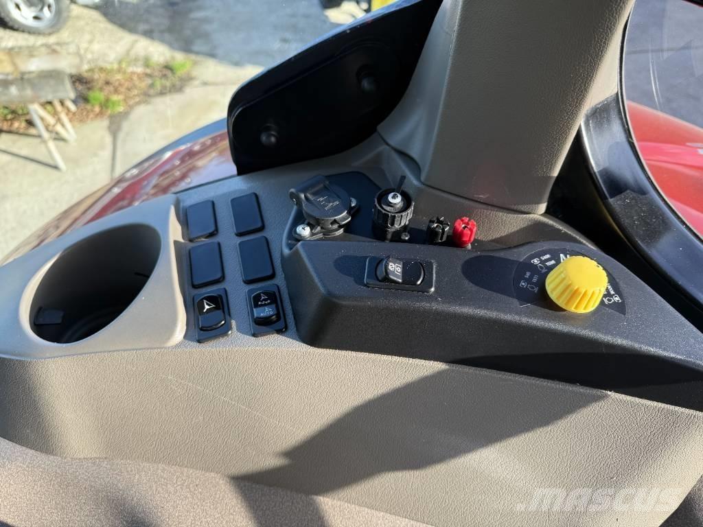 Case IH Puma 240 CVX Traktorji