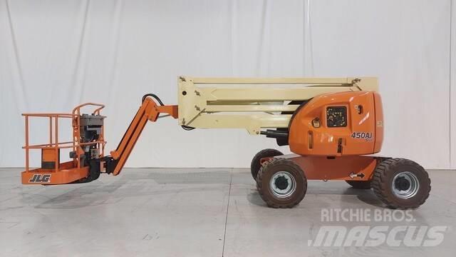 JLG 450 AJ Zglobne dvižne ploščadi