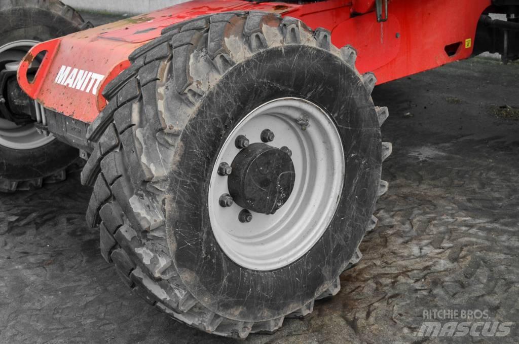 Manitou 200 ATJ Zglobne dvižne ploščadi