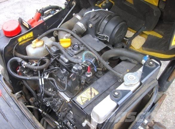 Yanmar SV 08-1A **684h** Skid steer mini nakladalci