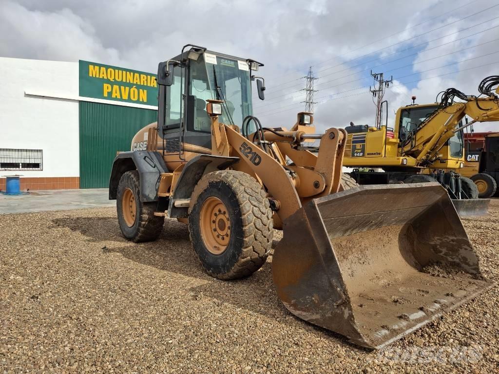 CASE 521 D Kolesni nakladalci