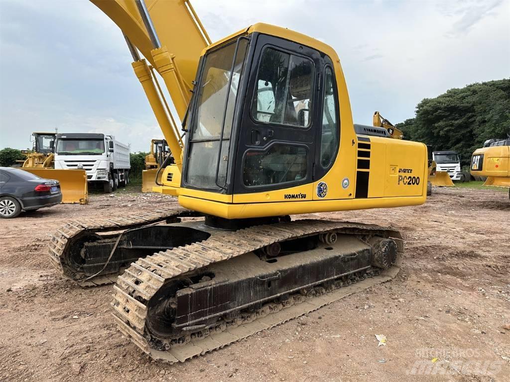 Komatsu PC 200 Bagri goseničarji
