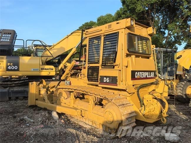 CAT D 6 D Buldožerji goseničarji