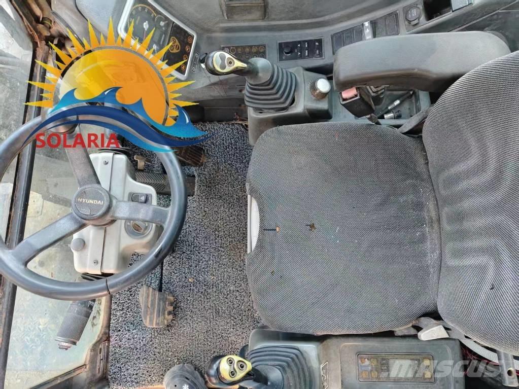 Hyundai 60 W Bagri na kolesih