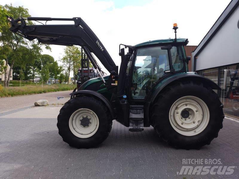 Valtra N134 A Traktorji