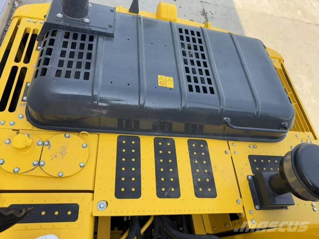 Komatsu PC 200-8N1 Bagri goseničarji