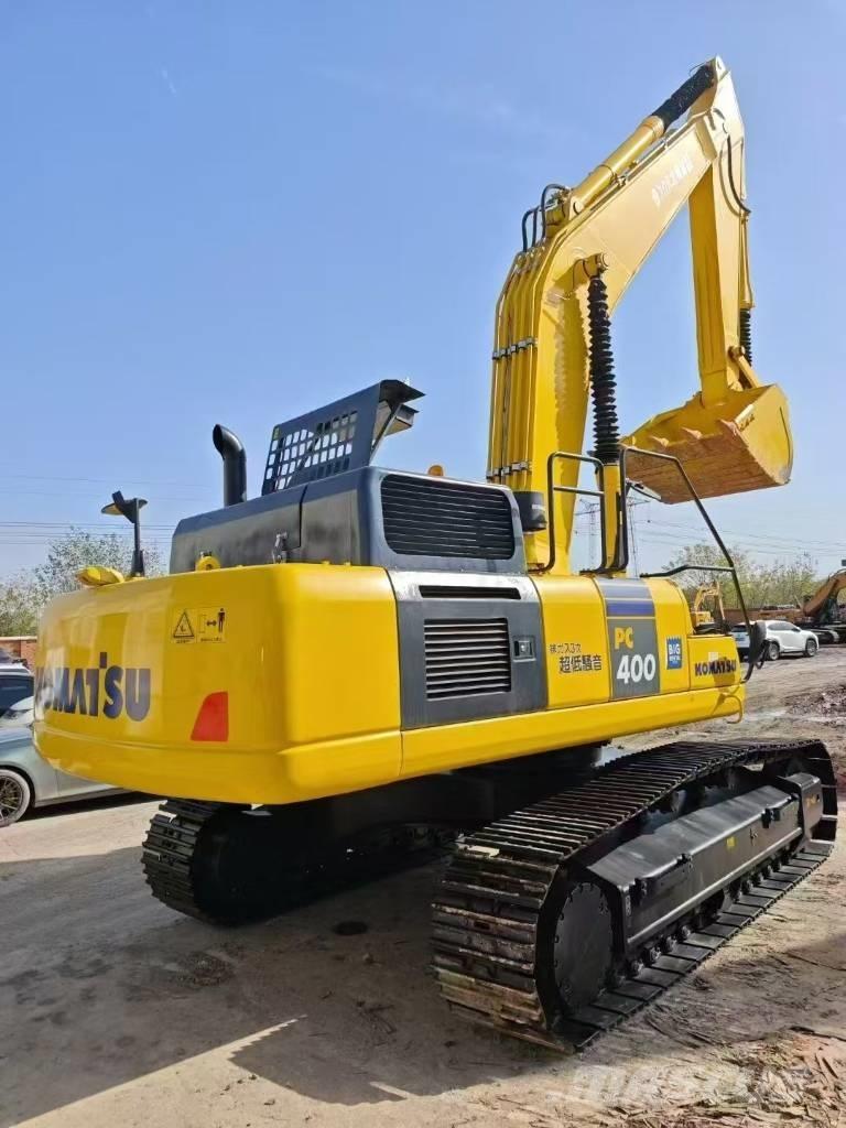Komatsu 400-8 Bagri goseničarji