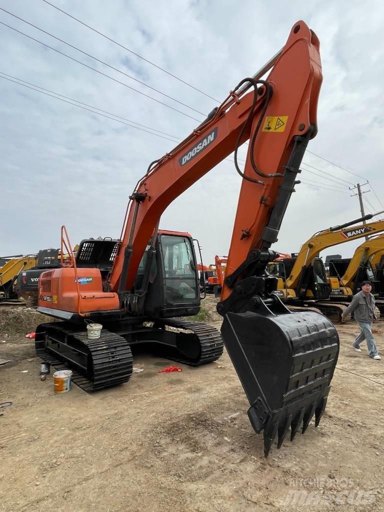 Doosan dx150 Bagri goseničarji