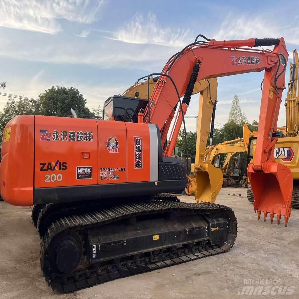 Hitachi zx200 Bagri goseničarji