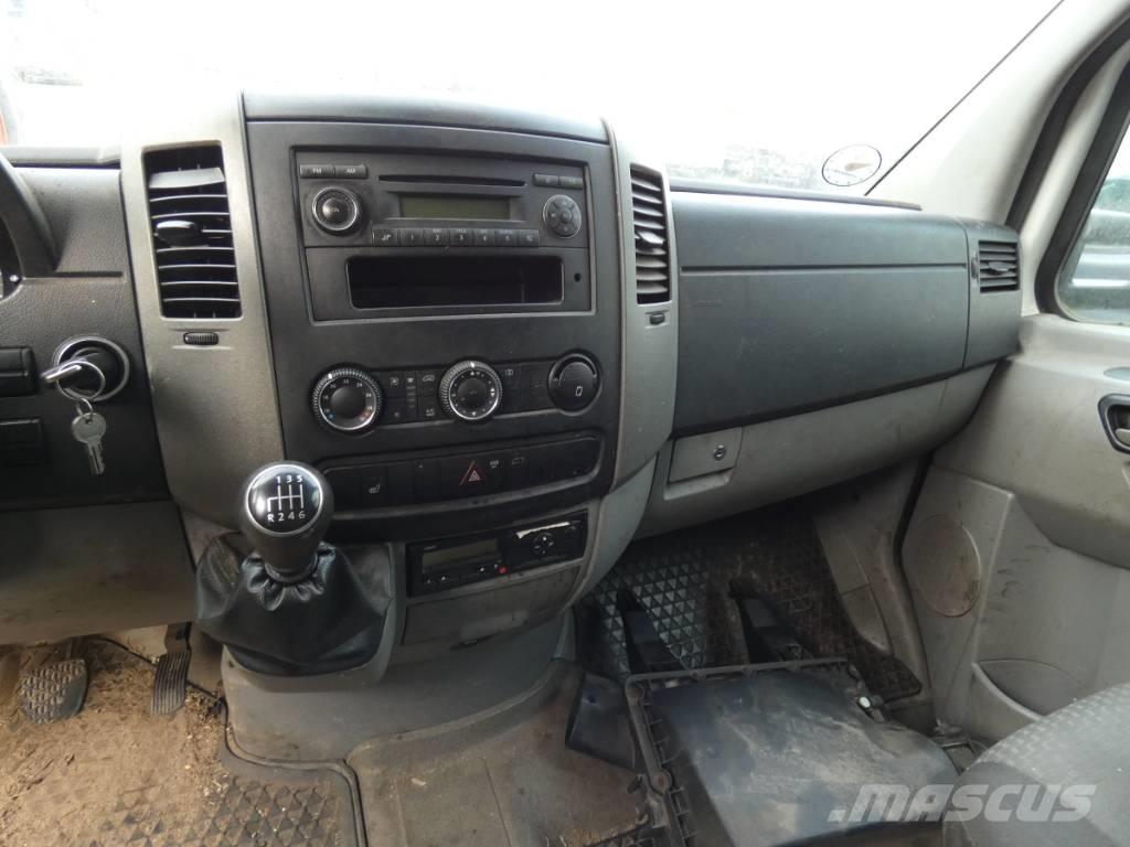 Volkswagen Crafter Tovornjaki s kesonom/platojem