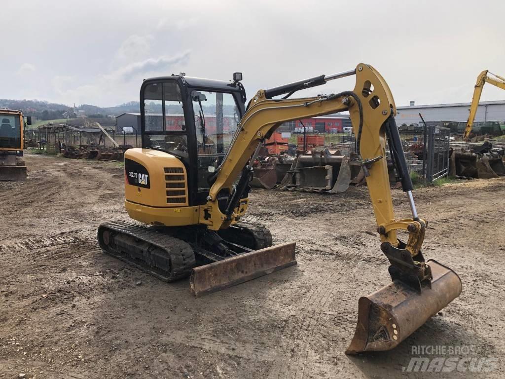 CAT 302.7 D Mini bagri <7t