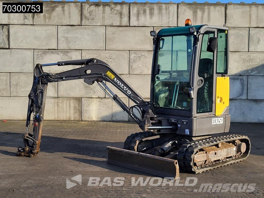 Volvo ECR25 D Mini bagri <7t