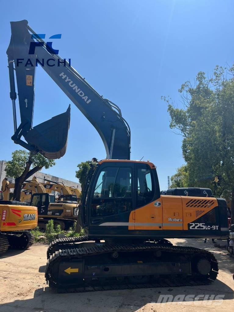Hyundai 225LC-9t Bagri goseničarji