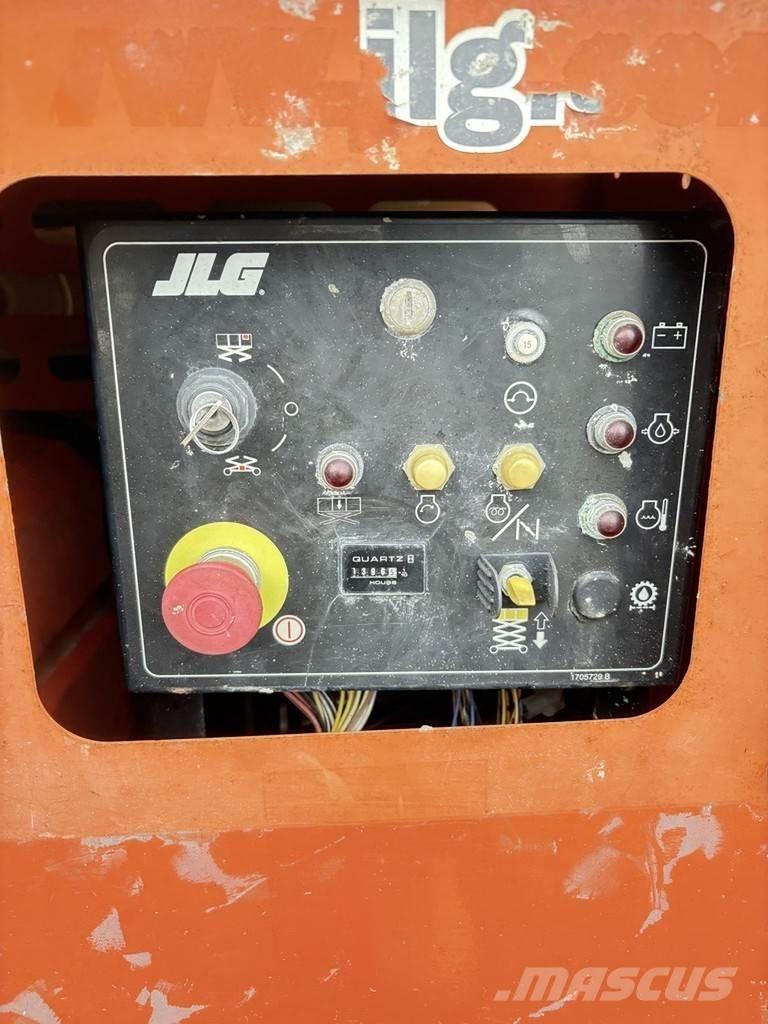 JLG 260 mrt Škarjaste dvižne ploščadi