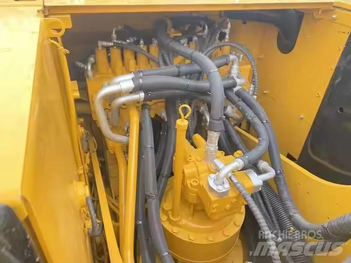 CAT 320 D2 Bagri goseničarji