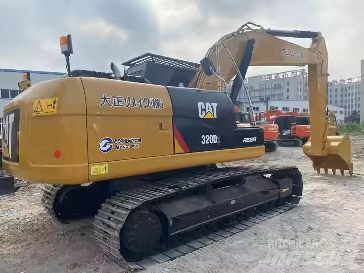 CAT 320 D2 Bagri goseničarji