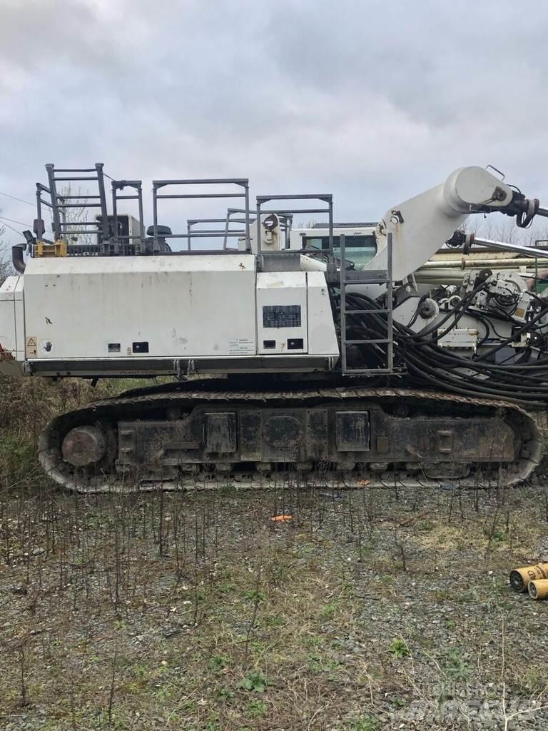 Bauer BG 24 Težki vrtalni stroji
