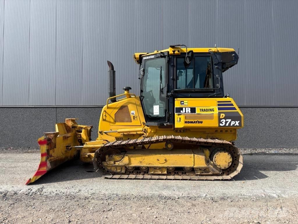 Komatsu D37 PX-23 Buldožerji goseničarji
